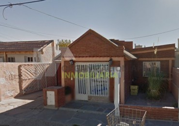 Casa, mas local y depto en Corredor comercial calle España